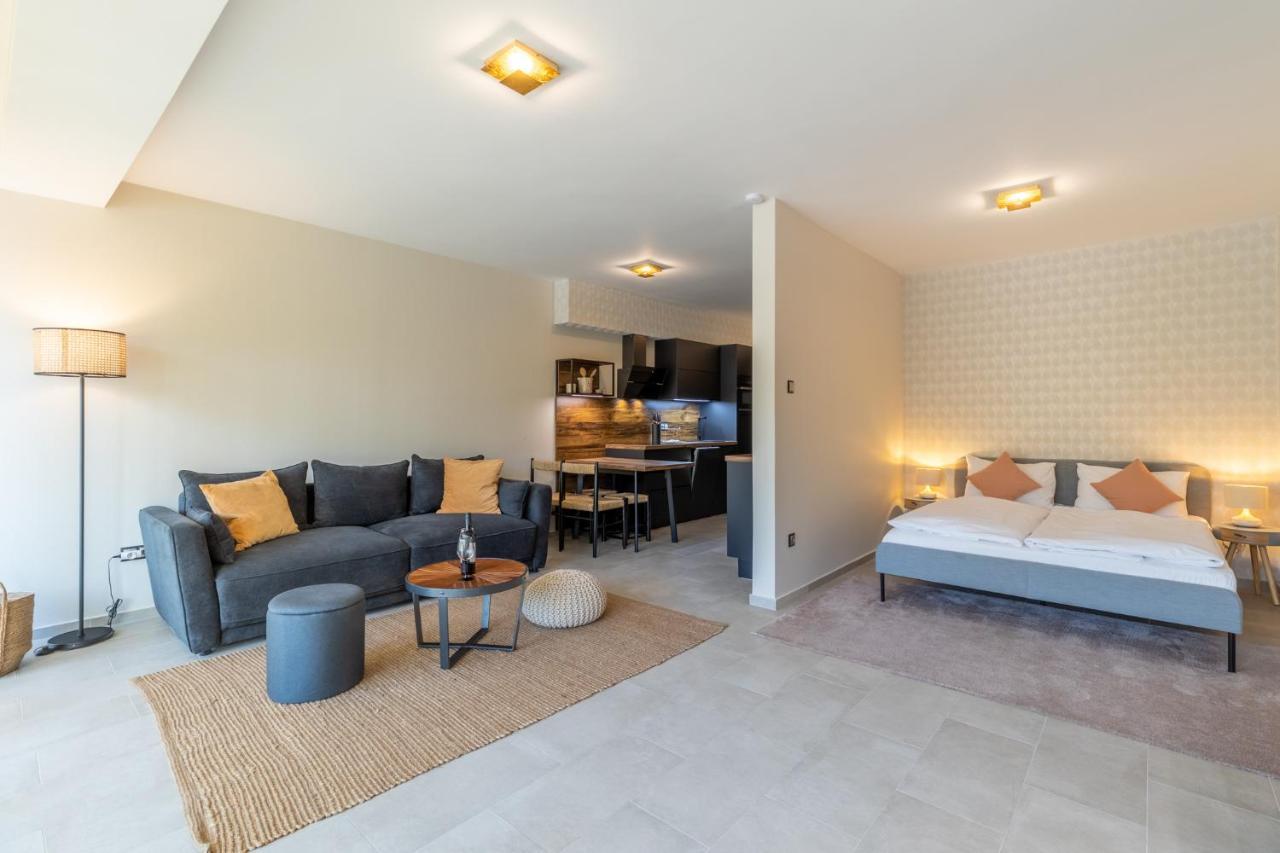Marinelake Apartman Balatonfoeldvar By Bltn Bagian luar foto